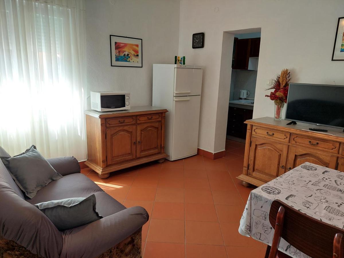 Apartment Eli Pag Town Exterior foto